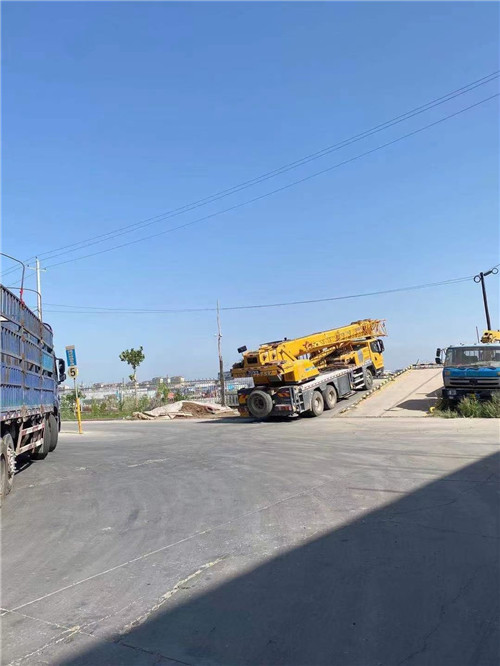 珠晖区25吨吊车的租赁价格大概是多少？